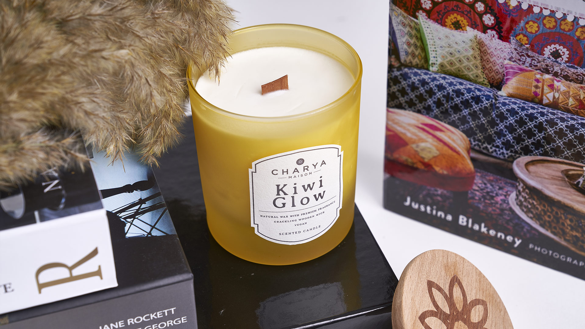 Gardenia Scent  Home Collection – Spa Candles & Scents